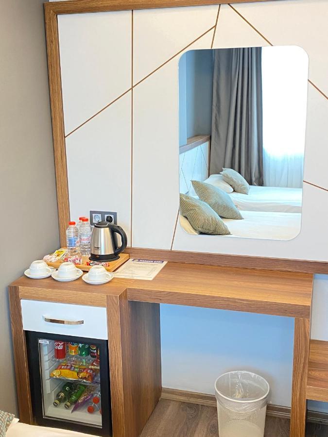 Hakcan Hotel Измир Екстериор снимка