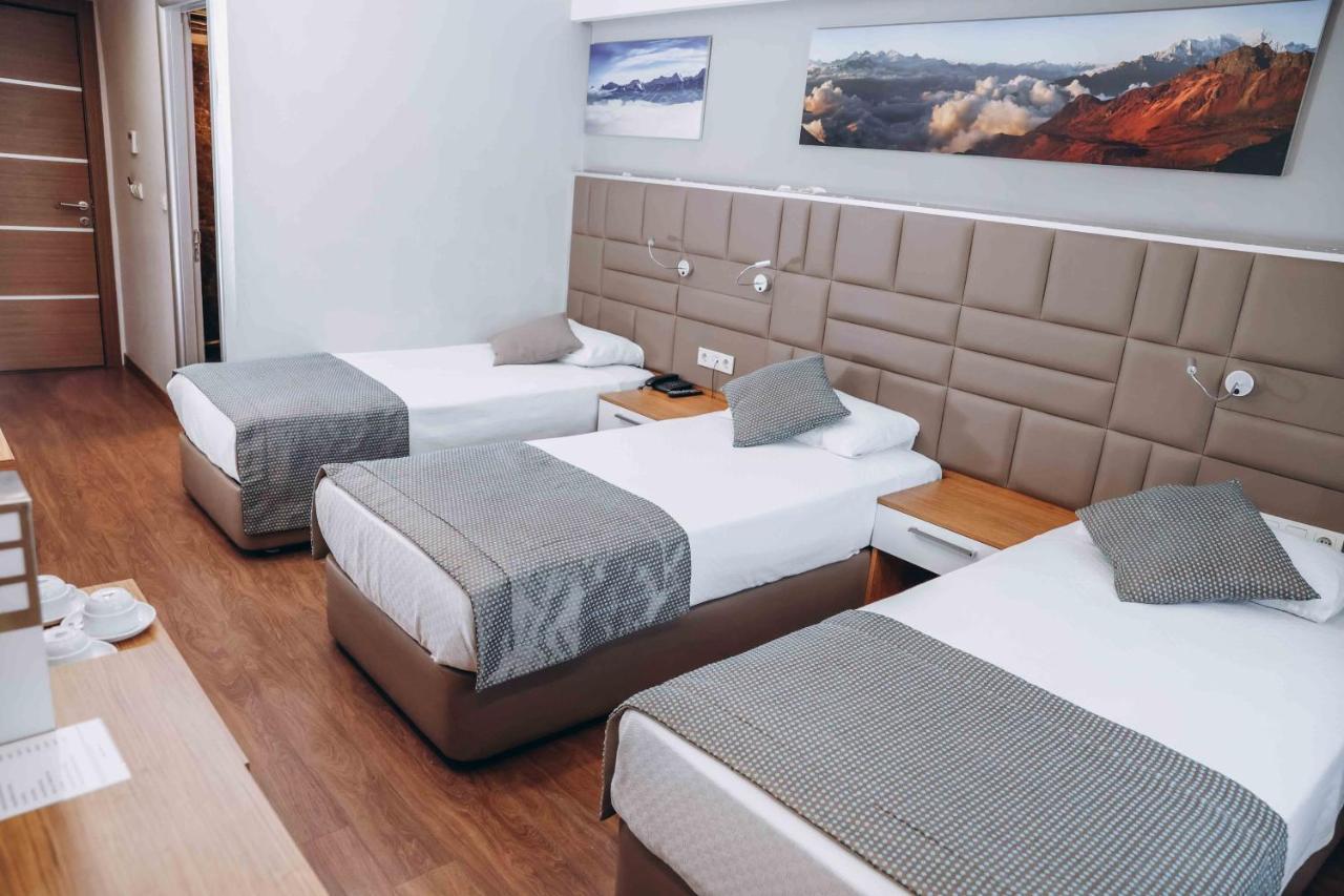 Hakcan Hotel Измир Екстериор снимка