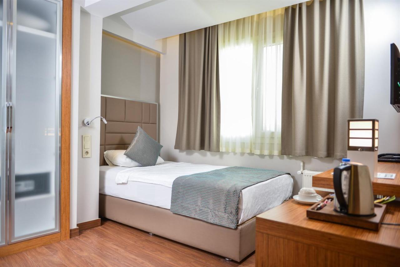 Hakcan Hotel Измир Екстериор снимка