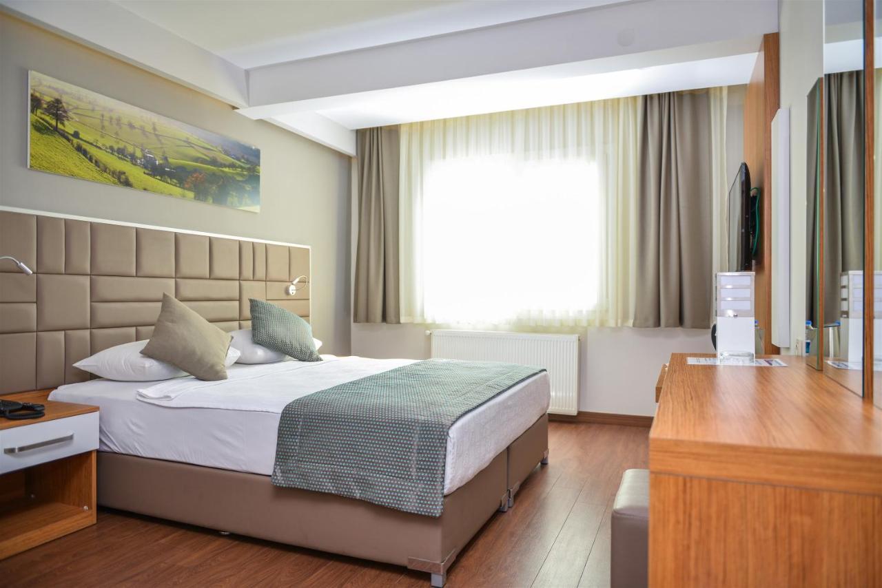 Hakcan Hotel Измир Екстериор снимка